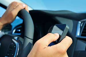 Driver disobeying virginia cell phone driving laws